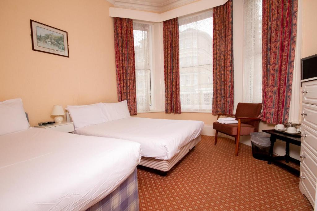 Travelrest Centre Seafront Otel Bournemouth Oda fotoğraf